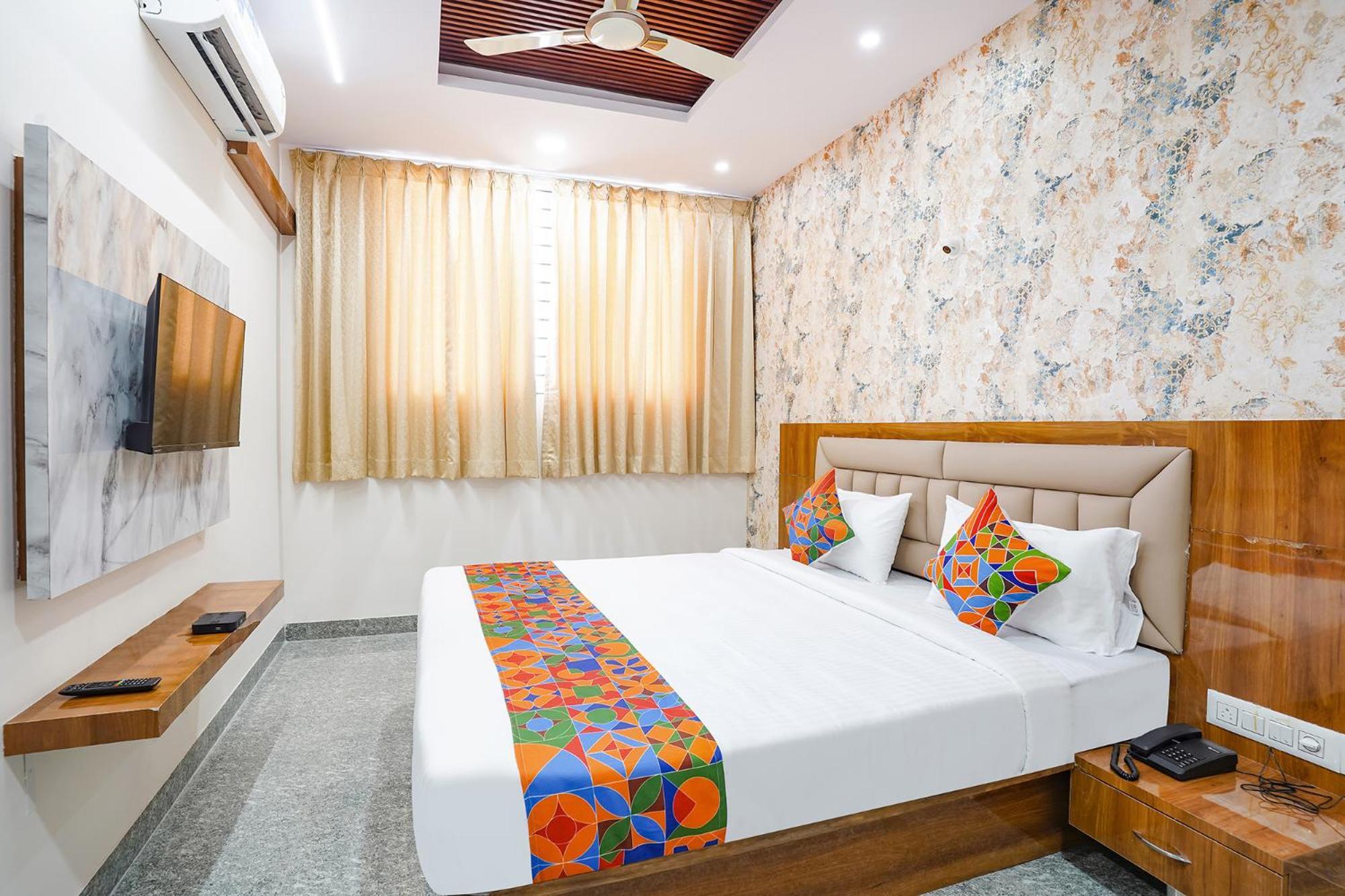 Fabhotel Platinum Palace - Nr Magadi Main Road 班加罗尔 外观 照片