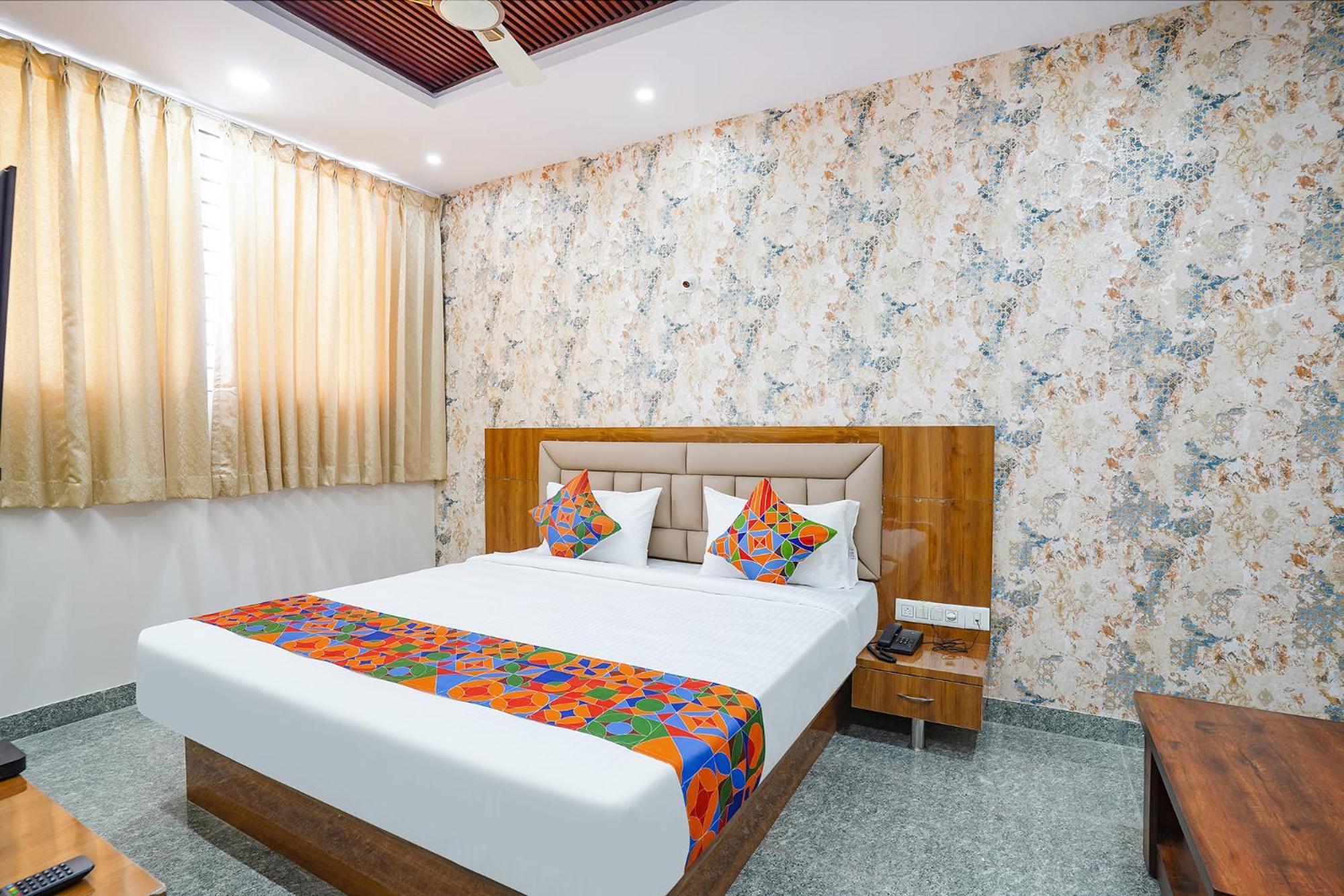 Fabhotel Platinum Palace - Nr Magadi Main Road 班加罗尔 外观 照片
