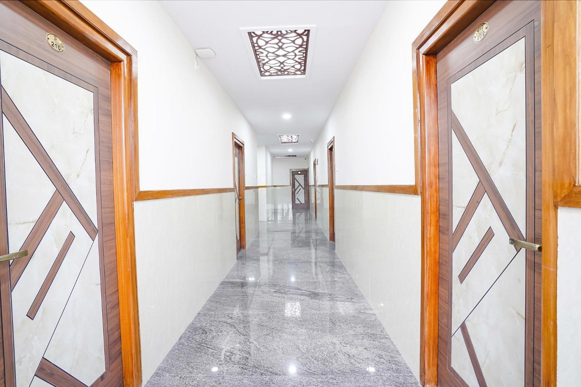 Fabhotel Platinum Palace - Nr Magadi Main Road 班加罗尔 外观 照片