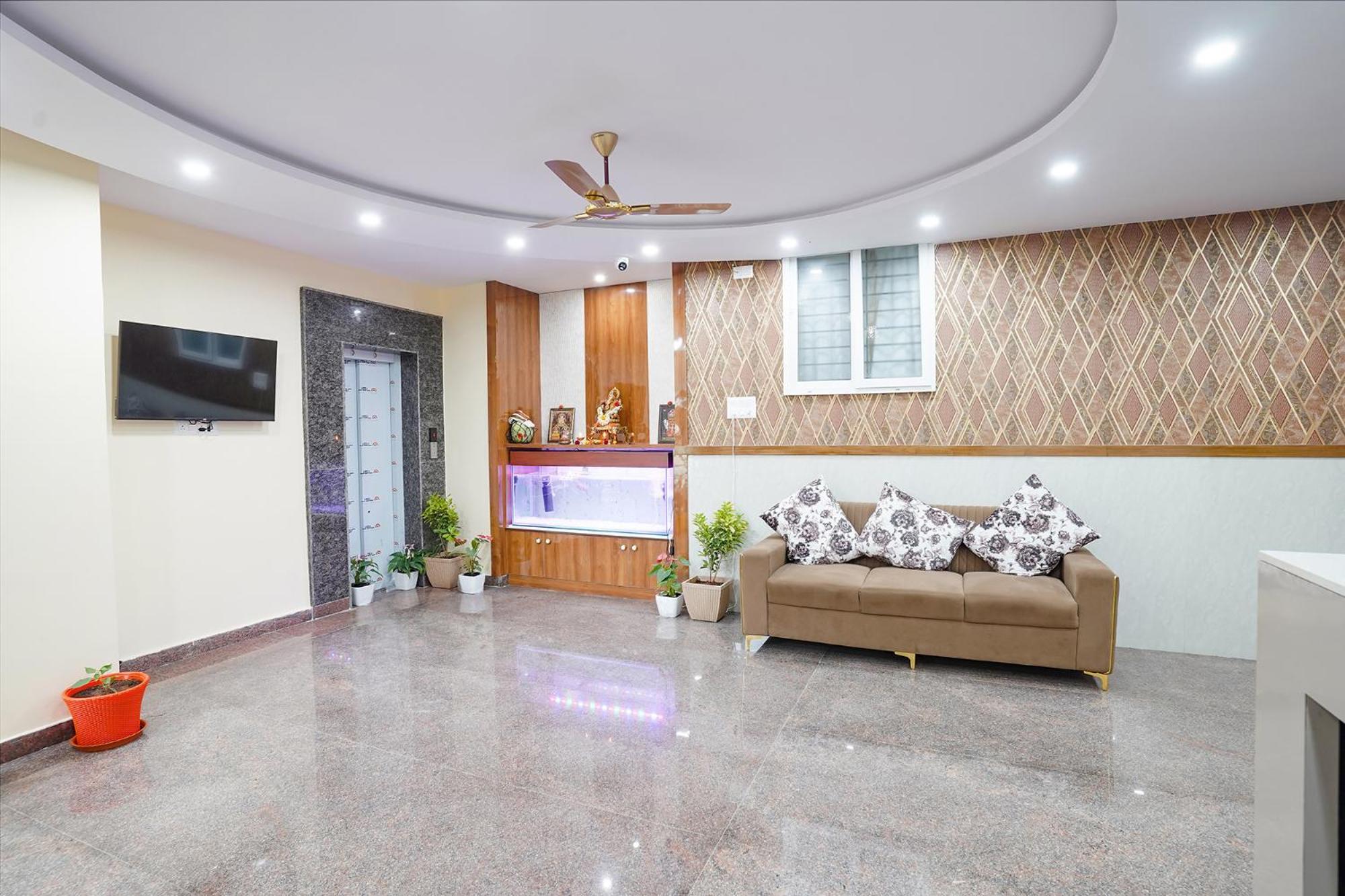 Fabhotel Platinum Palace - Nr Magadi Main Road 班加罗尔 外观 照片