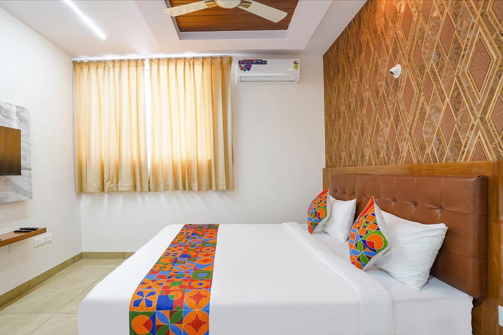Fabhotel Platinum Palace - Nr Magadi Main Road 班加罗尔 外观 照片
